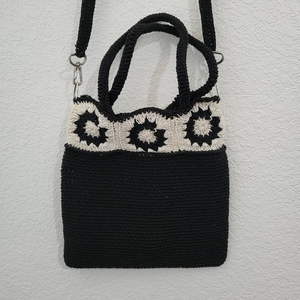 Women's Sun Pattern Crochet Knit Mini Crossbody Bag‎ in Black and White